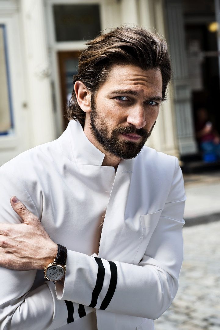 Michiel Huisman (4)