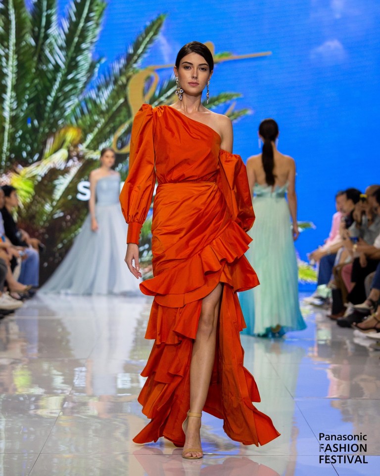 0FF0BBA9-D158-4D2A-82F4-BF17CC24E08C