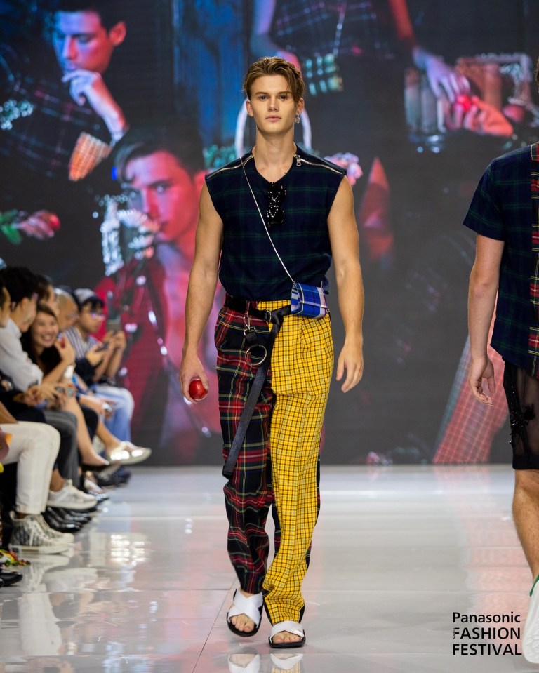 26C85AC5-EE52-4960-8388-A3676EA45F04