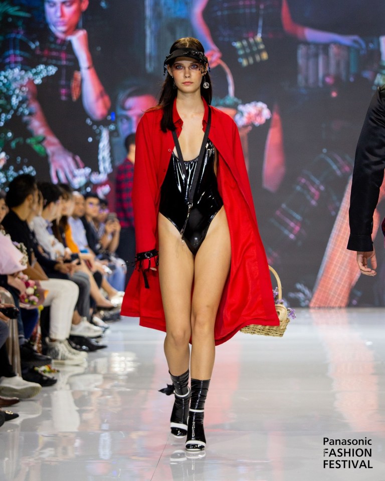 6A45683E-5CED-441F-865F-FFCD67A337CF