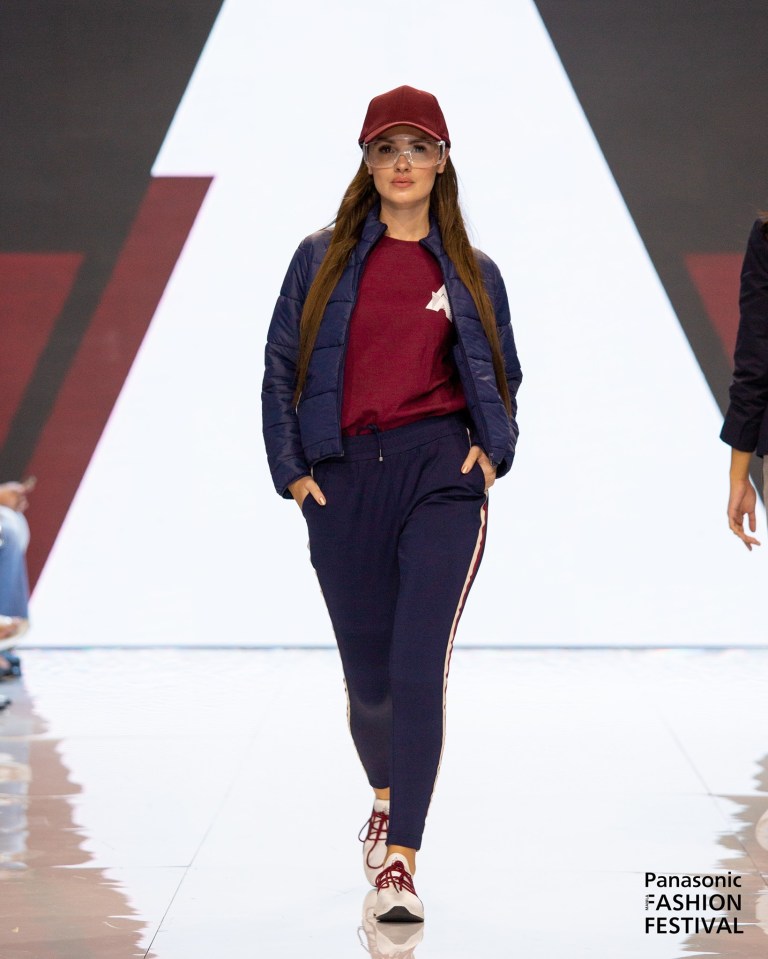 7F67E329-67FB-4B97-8B9D-AD2135B31C06