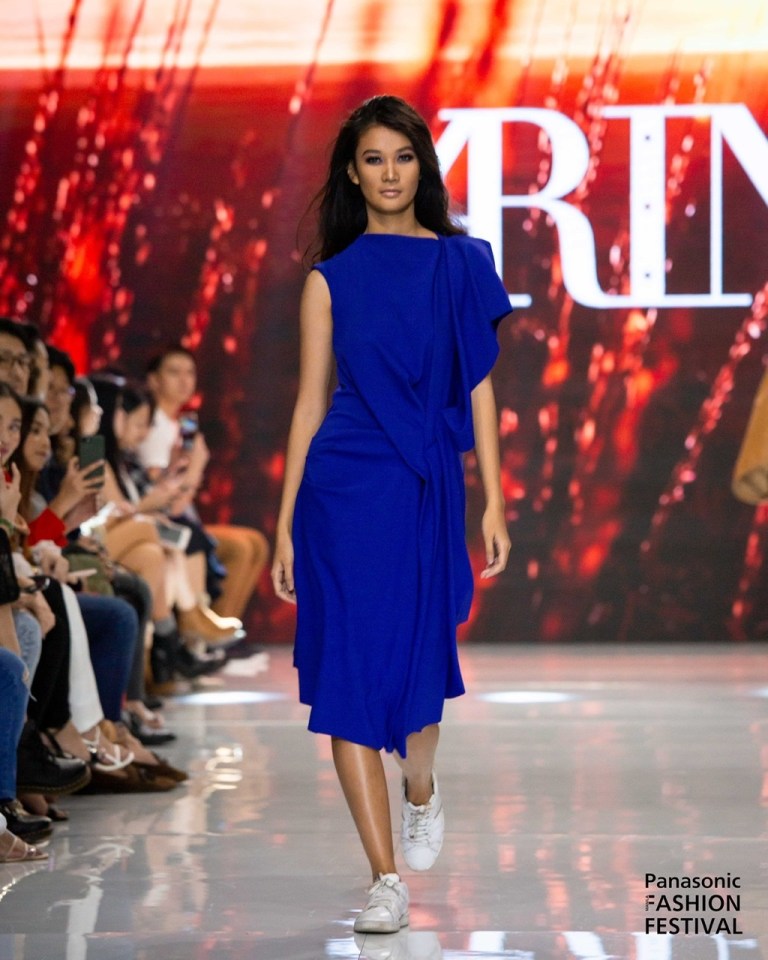 CFBDA1F2-2BCE-4F2E-9B6A-2C3EE464AE9F